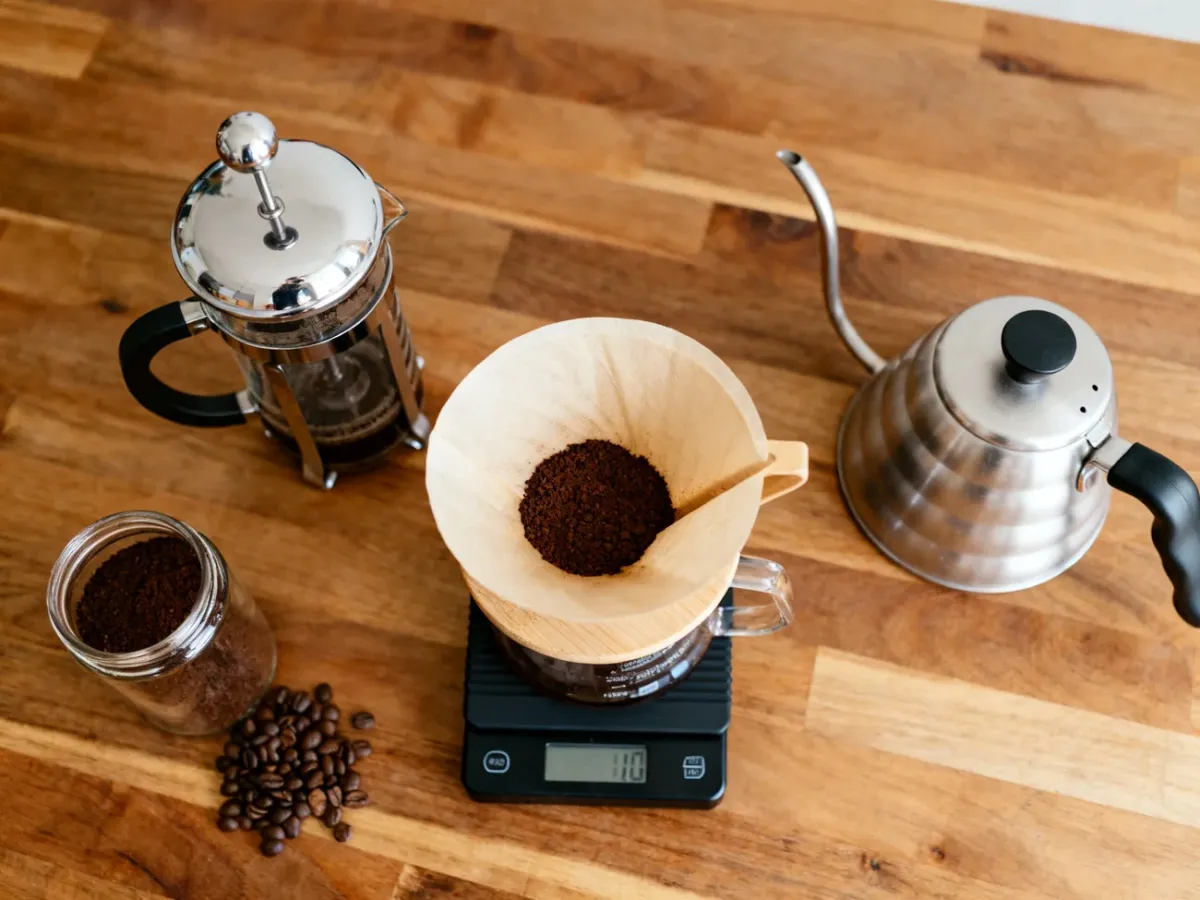French Press i dripper z akcesoriami do parzenia kawy
